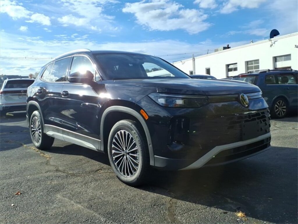 New 2025 Volkswagen Tiguan 2.0T S SUV