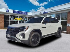 2024 Volkswagen Atlas 2.0T Peak Edition SEL SUV