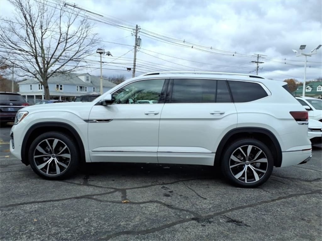 New 2026 Volkswagen Atlas 2.0T SEL Premium R-Line SUV