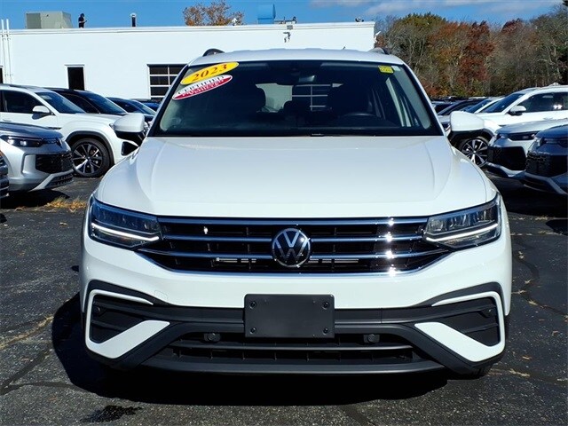 2023 Volkswagen Tiguan S photo 2