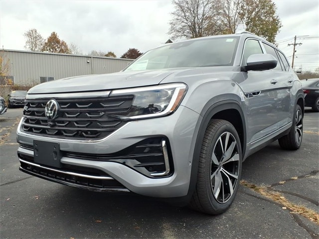 2026 Volkswagen Atlas SEL Premium R-Line's photo