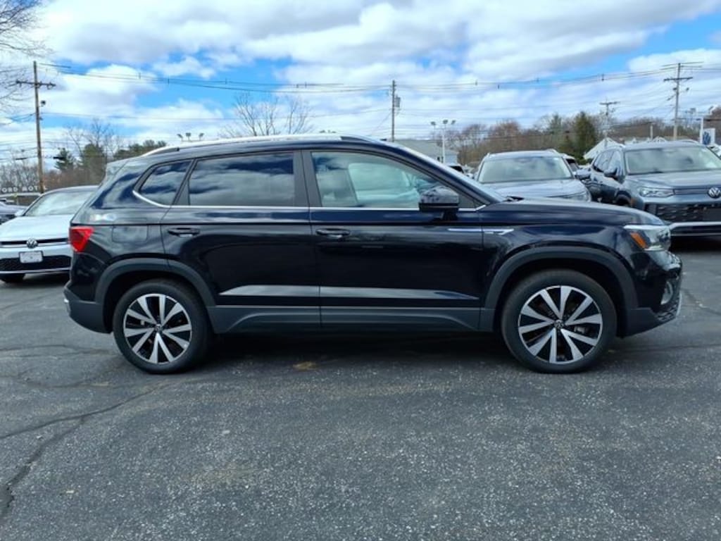 Certified 2023 Volkswagen Taos 1.5T SE SUV