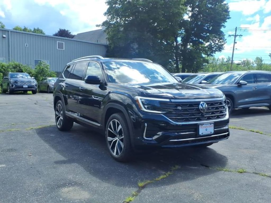 New 2026 Volkswagen Atlas 2.0T SEL Premium R-Line SUV