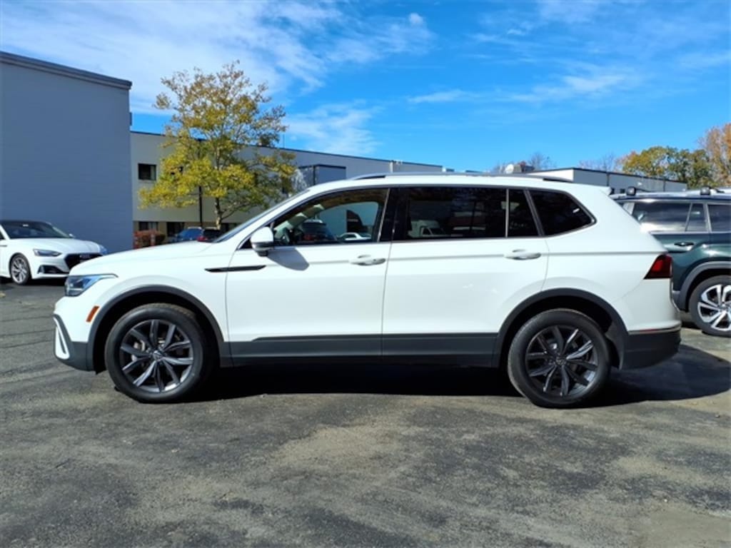 Certified 2022 Volkswagen Tiguan 2.0T SE SUV