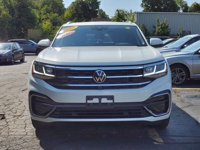 Used 2023 Volkswagen Atlas Cross Sport SEL Premium R-Line with VIN 1V2FE2CA9PC226640 for sale in Bedford, MA