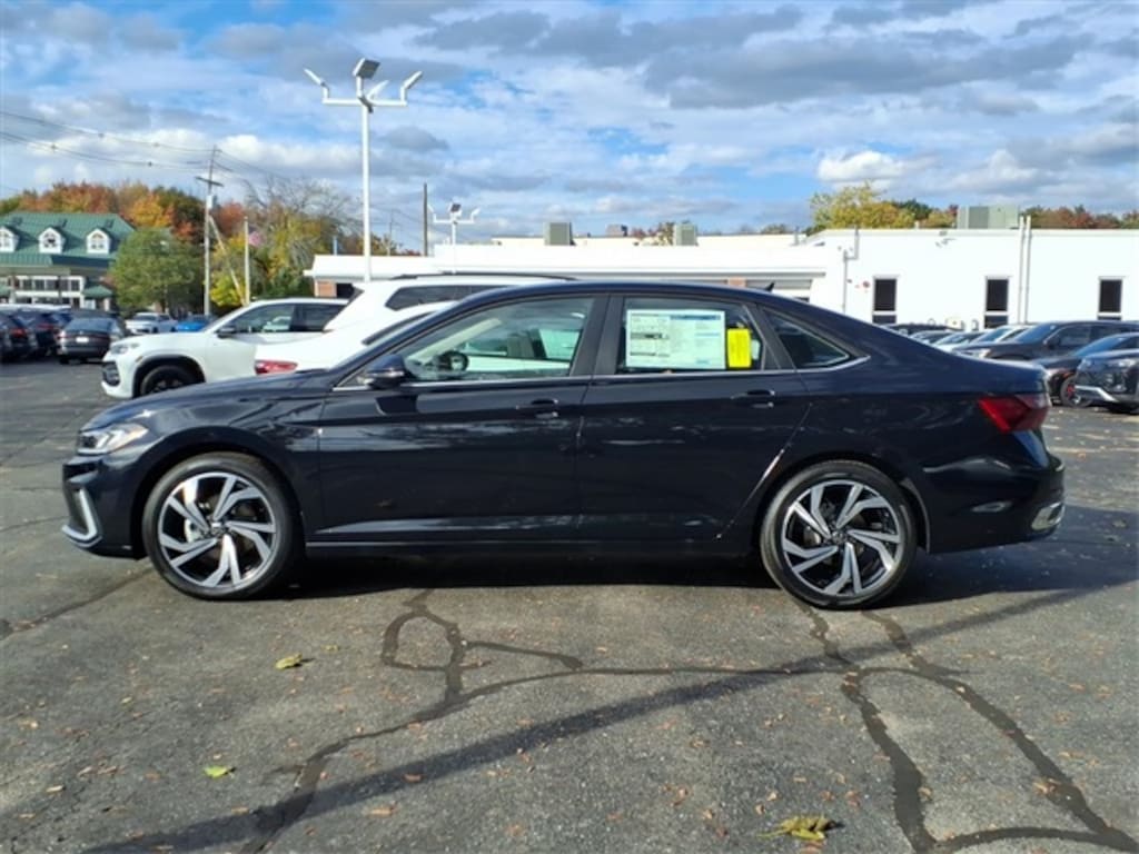 New 2026 Volkswagen Jetta 1.5T SEL Sedan