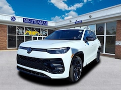 2026 Volkswagen Tiguan 2.0T SE R-Line Black SUV