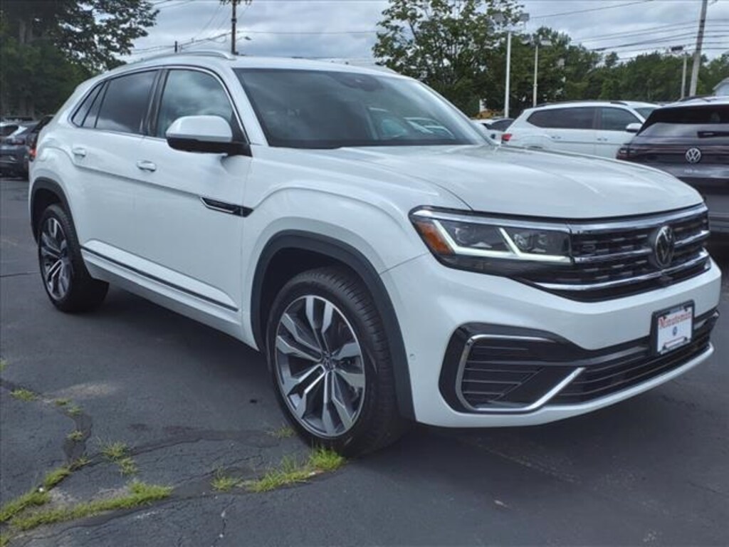 New 2023 Volkswagen Atlas Cross Sport 3.6L V6 SEL Premium R-Line SUV