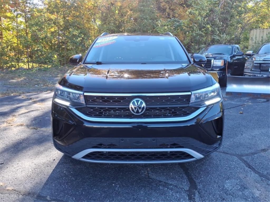 Certified 2022 Volkswagen Taos 1.5T SE SUV