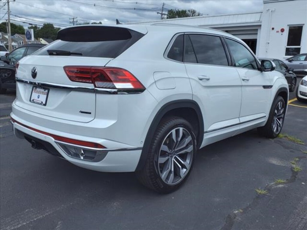 New 2023 Volkswagen Atlas Cross Sport 3.6L V6 SEL Premium R-Line SUV