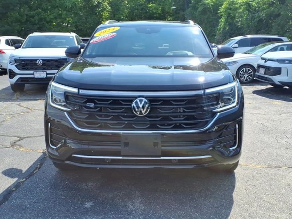 Used 2024 Volkswagen Atlas Cross Sport 2.0T SEL R-Line SUV
