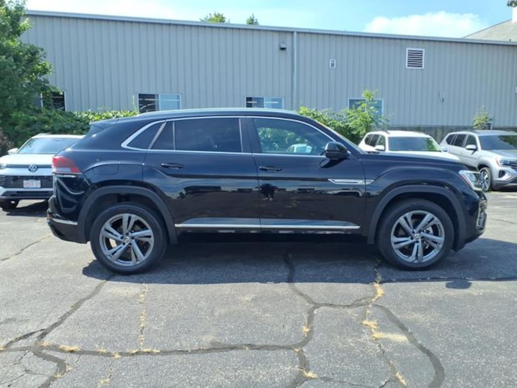 Used 2024 Volkswagen Atlas Cross Sport 2.0T SEL R-Line SUV