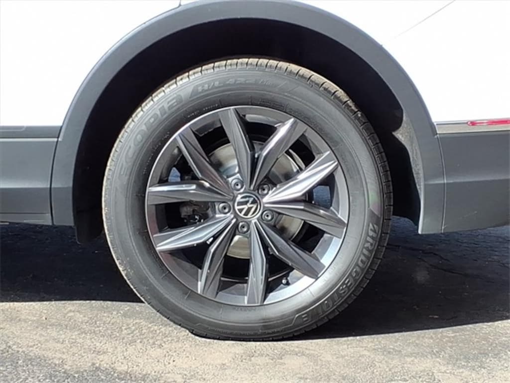Certified 2022 Volkswagen Tiguan 2.0T SE SUV