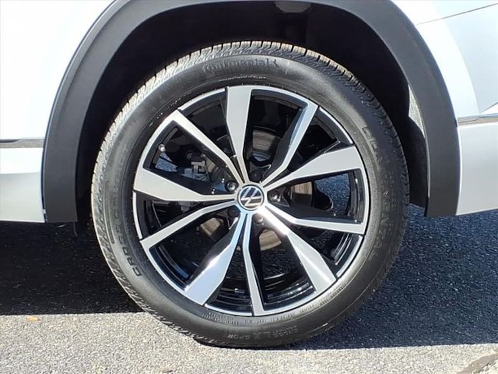 New 2026 Volkswagen Atlas 2.0T SEL Premium R-Line SUV