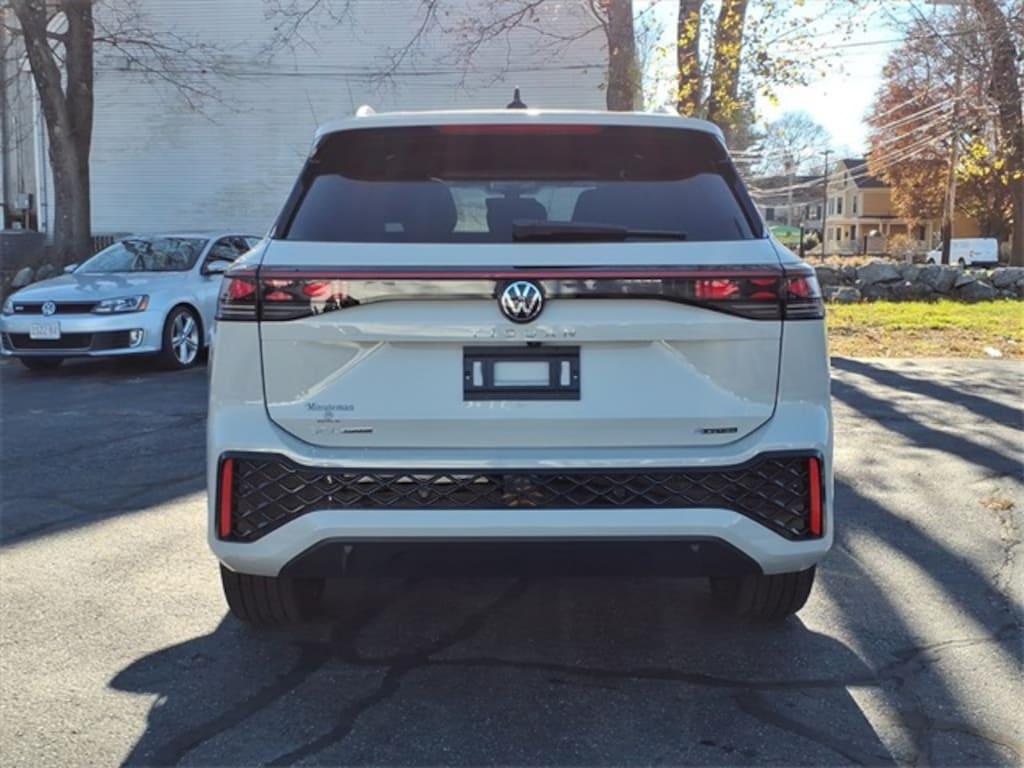 New 2026 Volkswagen Tiguan 2.0T SEL R-Line Turbo SUV