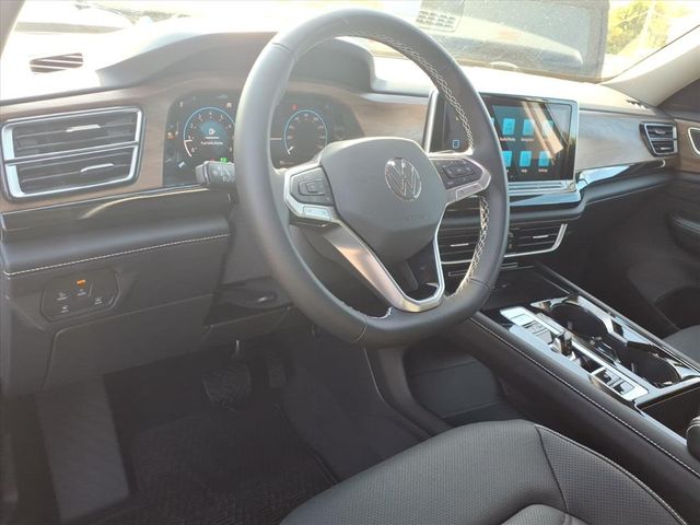 2026 Volkswagen Atlas SE w/Tech - Photo 13