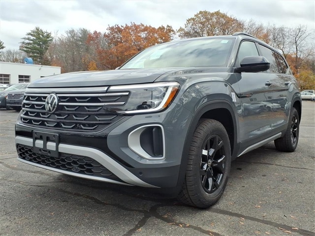 2026 Volkswagen Atlas Atlas Peak Edition's photo