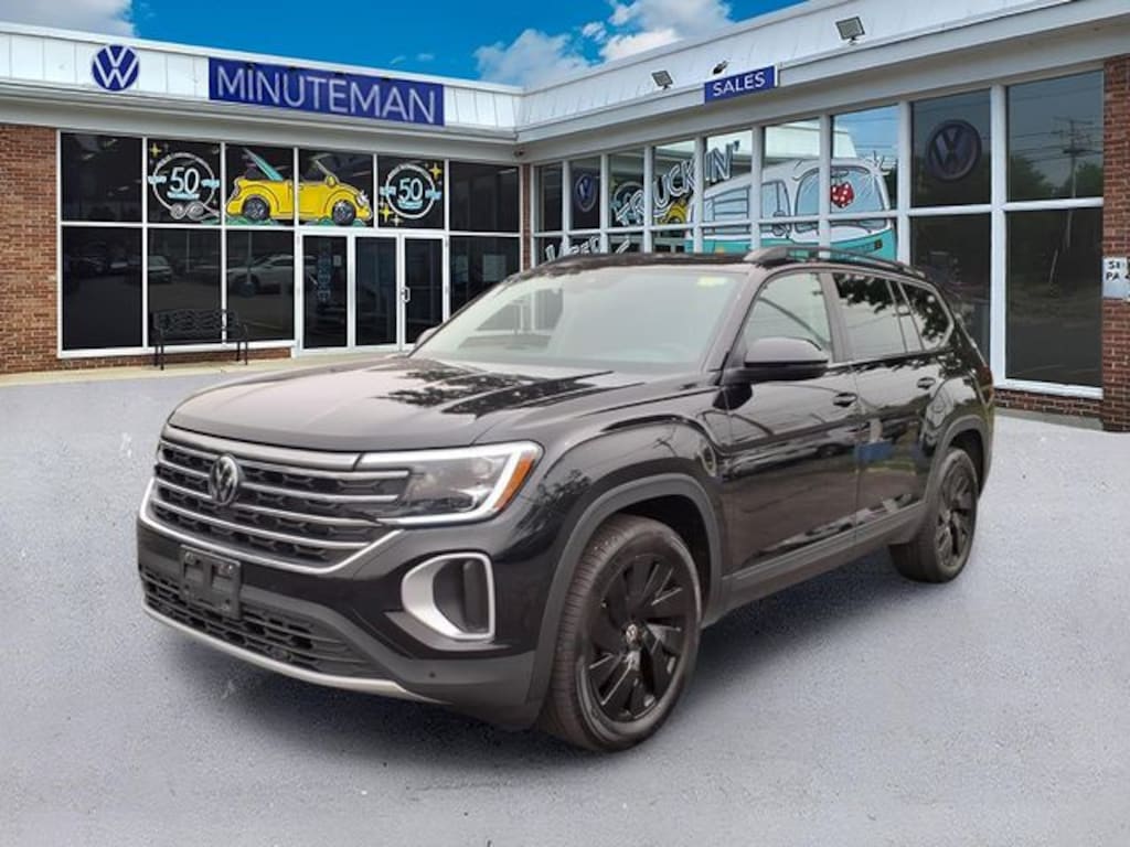 Used 2025 Volkswagen Atlas 2.0T SE w/Technology SUV