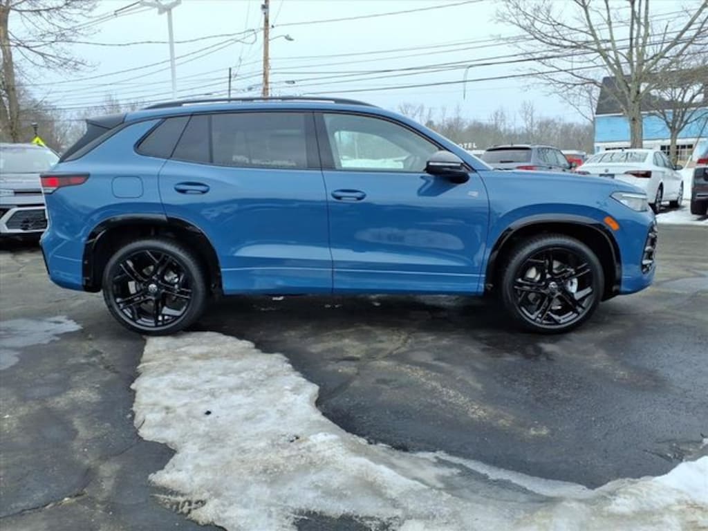 New 2026 Volkswagen Tiguan 2.0T SE R-Line Black SUV