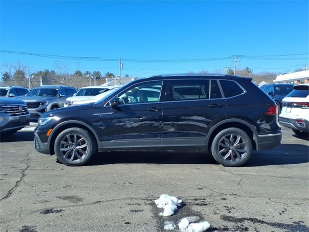 Certified 2022 Volkswagen Tiguan 2.0T SE SUV