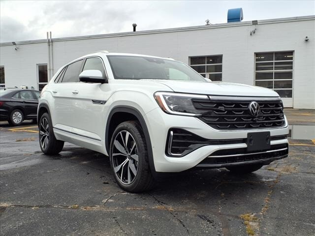 2025 Volkswagen Atlas Cross Sport SEL Premium R-Line photo 3