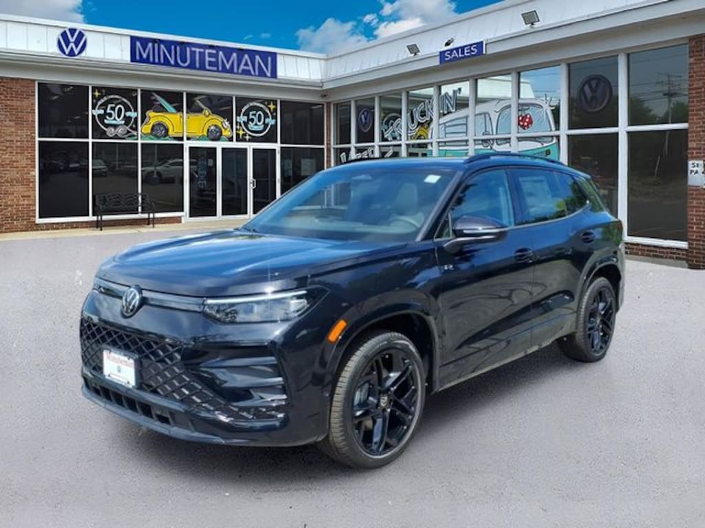 New 2026 Volkswagen Tiguan 2.0T SE R-Line Black SUV