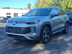 2025 Volkswagen Tiguan 2.0T SE SUV