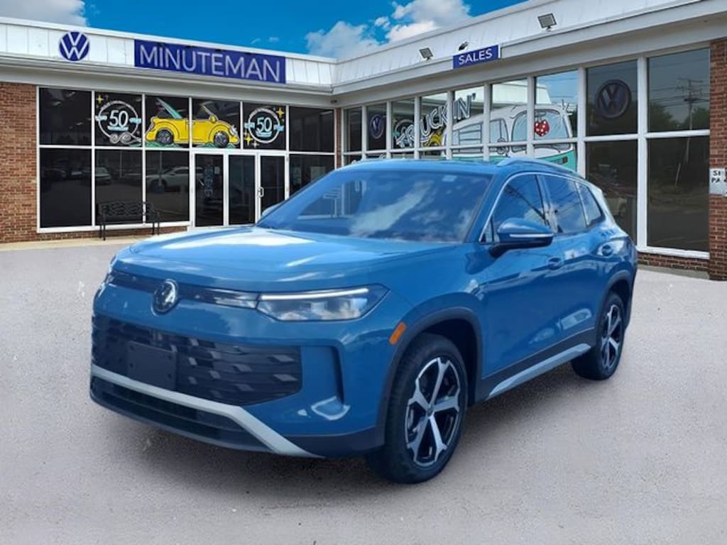 New 2026 Volkswagen Tiguan 2.0T SE SUV