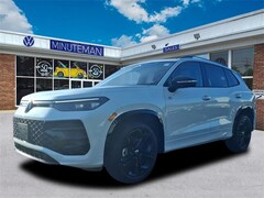 2025 Volkswagen Tiguan 2.0T SE R-Line Black SUV