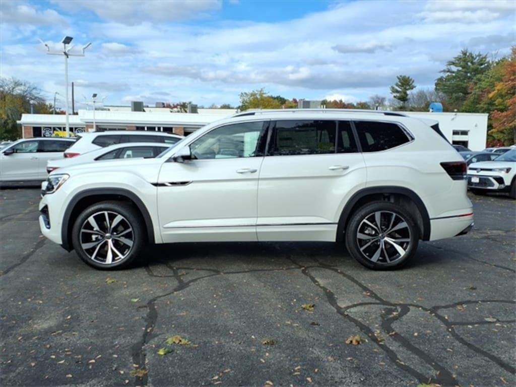 New 2026 Volkswagen Atlas 2.0T SEL Premium R-Line SUV