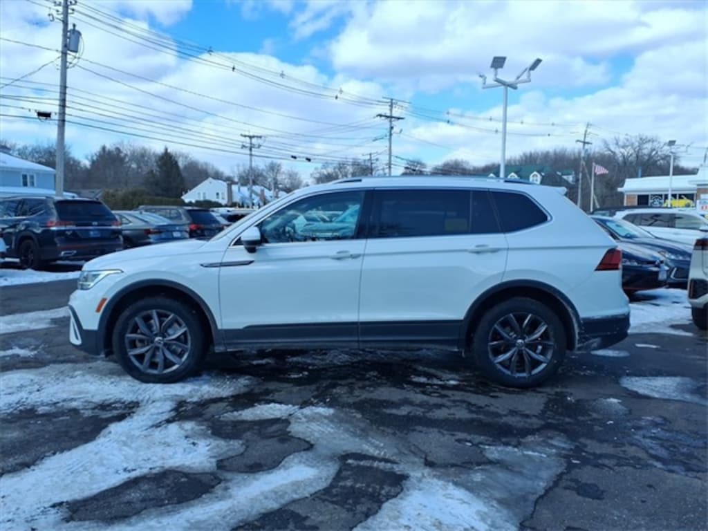 Certified 2022 Volkswagen Tiguan 2.0T SE SUV