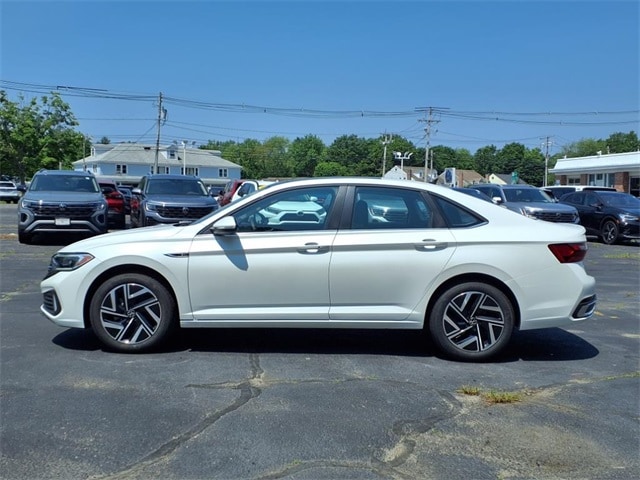 Certified 2022 Volkswagen Jetta SEL with VIN 3VWGM7BU9NM015058 for sale in Bedford, MA
