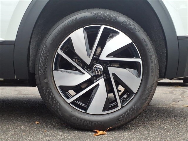 2026 Volkswagen Atlas SE Technology photo 3