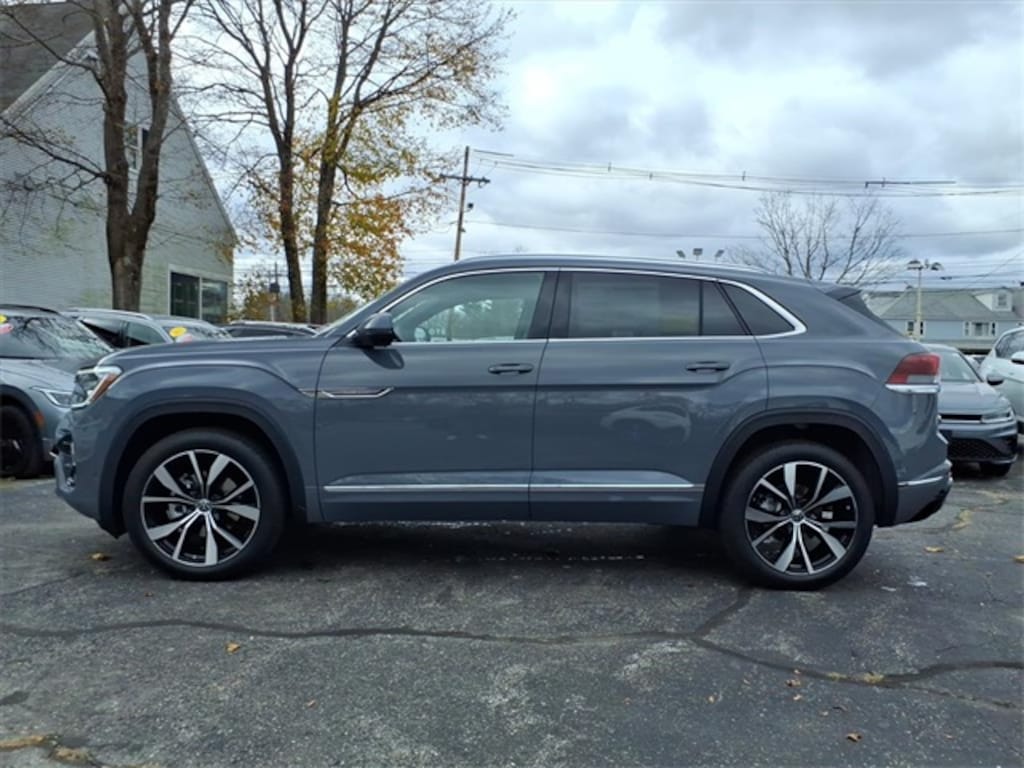 New 2026 Volkswagen Atlas Cross Sport 2.0T SEL Premium R-Line SUV