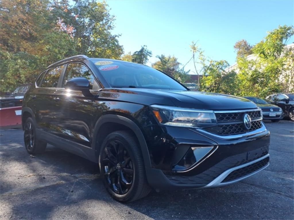 Certified 2022 Volkswagen Taos 1.5T SE SUV