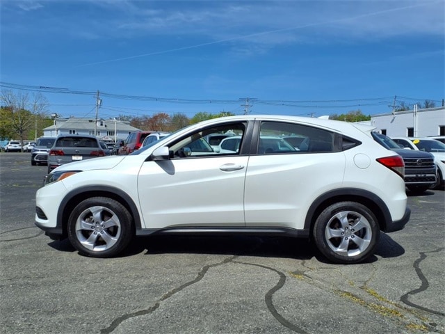 Used 2020 Honda HR-V LX with VIN 3CZRU6H30LM711836 for sale in Bedford, MA