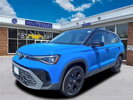 2025 Volkswagen Taos 1.5T SE Black SUV