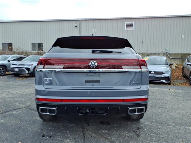 2026 Volkswagen Atlas Cross Sport SEL Premium R-Line photo 4