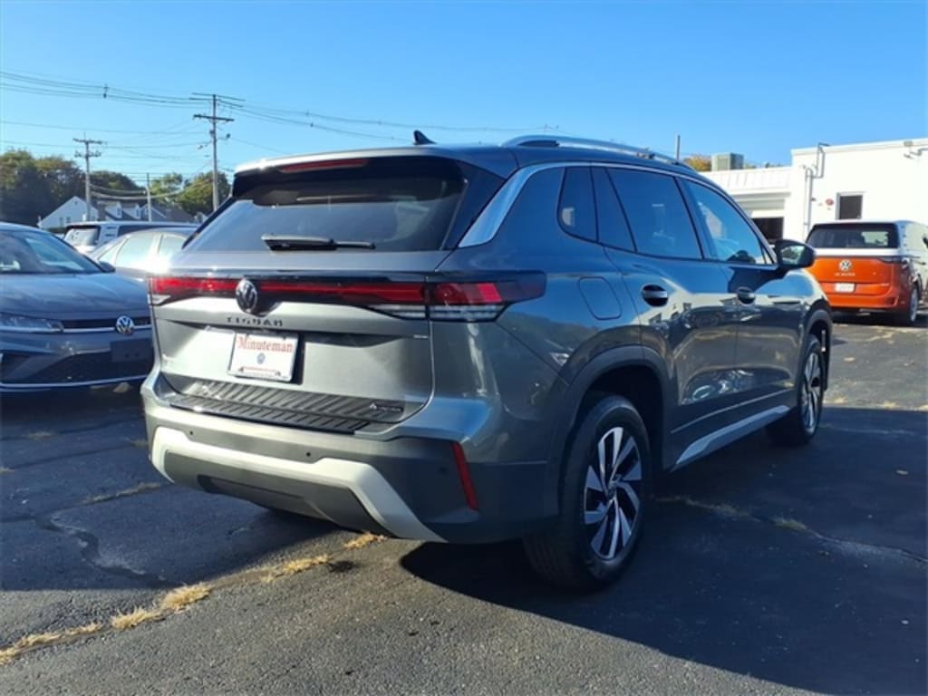 New 2025 Volkswagen Tiguan 2.0T S SUV