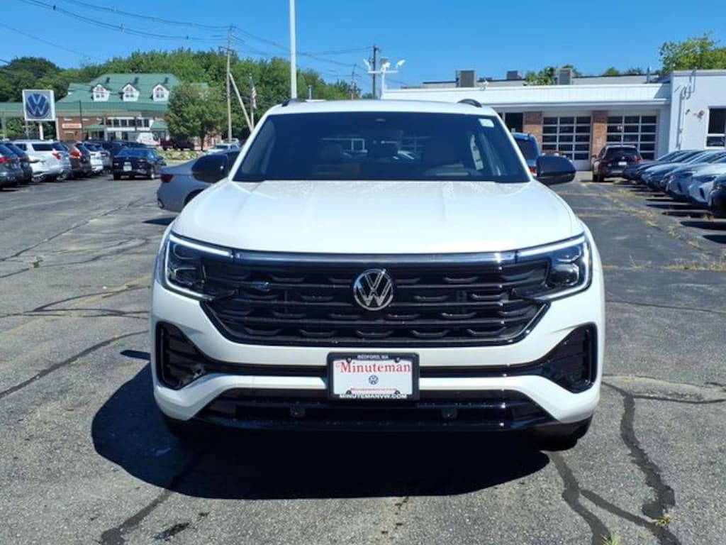 New 2026 Volkswagen Atlas Cross Sport 2.0T SEL R-Line Black SUV