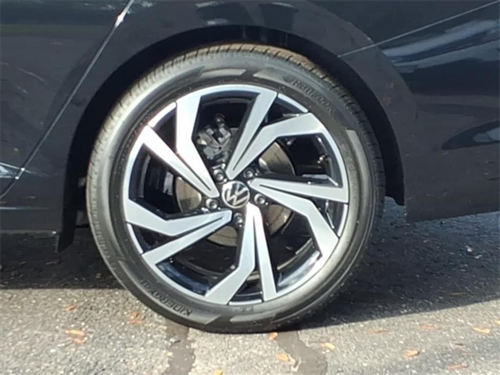 New 2026 Volkswagen Jetta 1.5T SEL Sedan