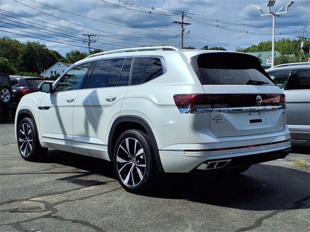 2025 Volkswagen Atlas SEL Premium R-Line photo 2