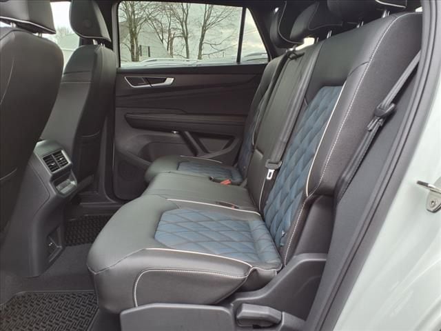 2025 Volkswagen Atlas Cross Sport SEL Premium R-LINE - Photo 20