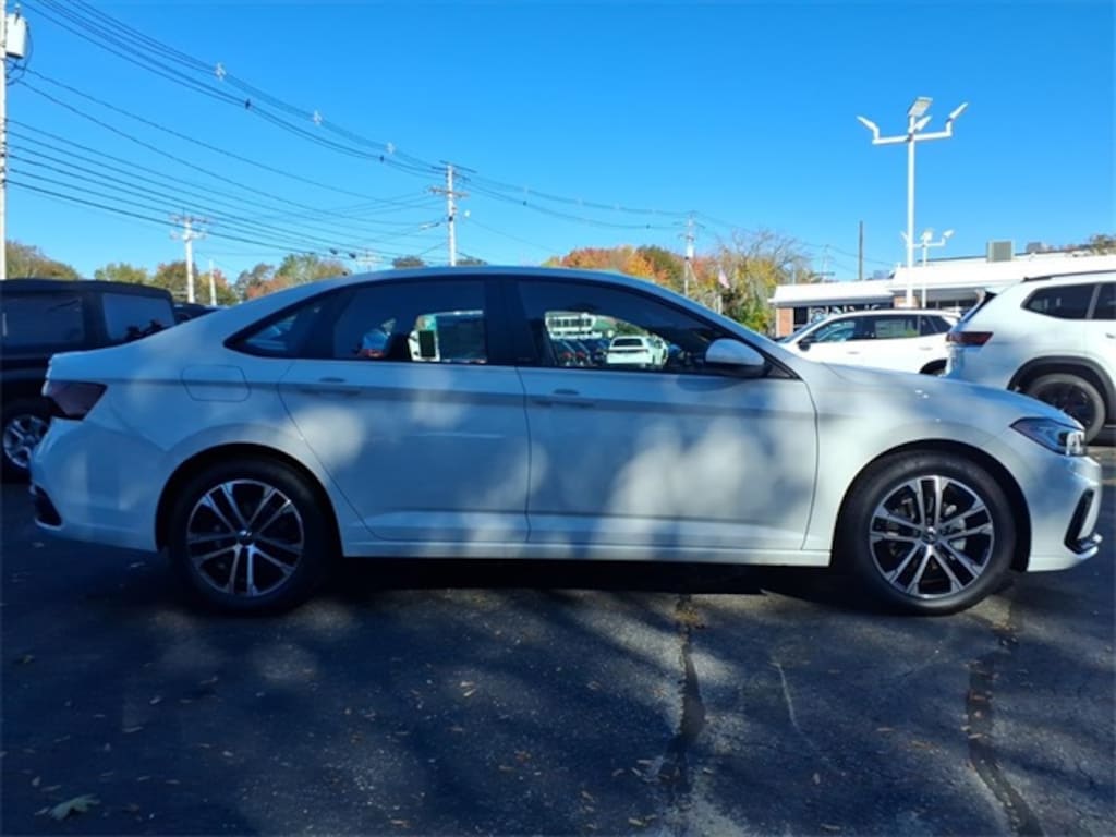 New 2026 Volkswagen Jetta 1.5T Sport Sedan