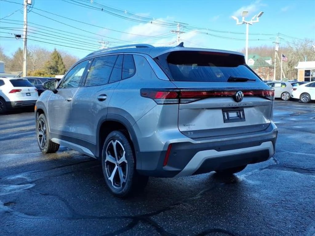 New 2026 Volkswagen Tiguan 2.0T SE SUV