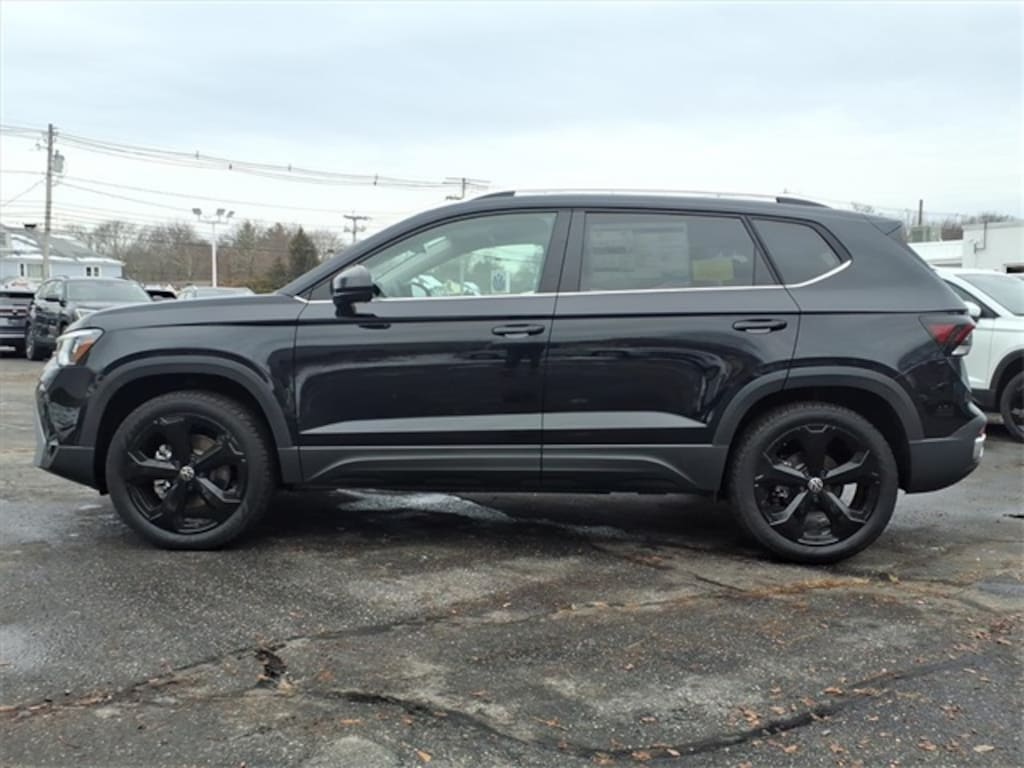 New 2026 Volkswagen Taos 1.5T SEL SUV