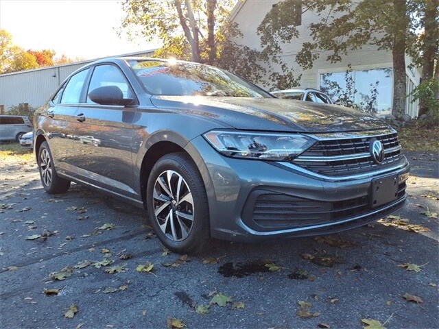 2023 Volkswagen Jetta 1.5T S photo 2