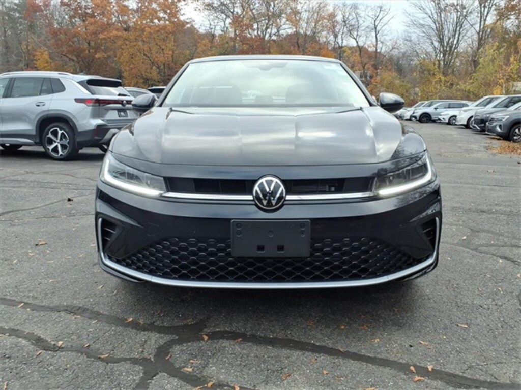 New 2026 Volkswagen Jetta 1.5T SE Sedan