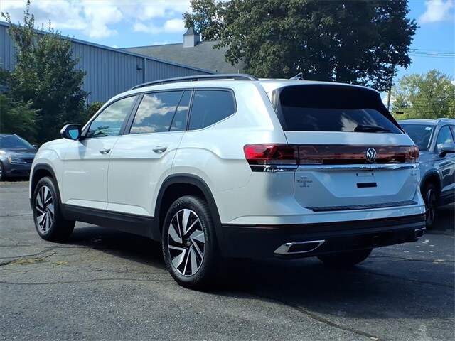 2026 Volkswagen Atlas SE Technology photo 3