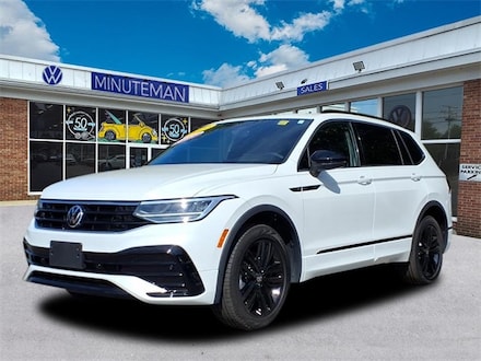 2022 Volkswagen Tiguan 2.0T SE R-Line Black SUV